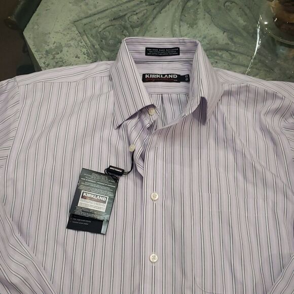 kirkland Button Up Shirt New - Picture 2 of 2